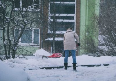 Владельцы недвижимости: содержанием тротуаров должно заниматься местное самоуправление