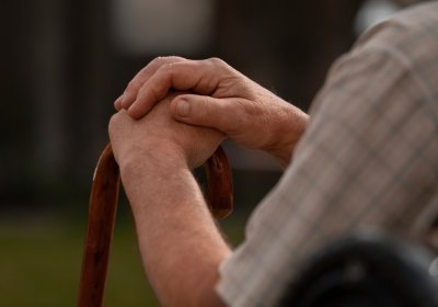 Получить место в доме социального попечения за среднюю пенсию нереально